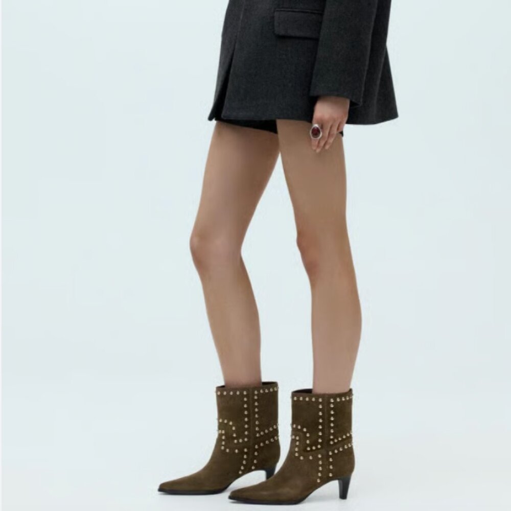 ZARA SPLIT LEATHER STUDDED ANKLE BOOTS IN BROWN SIZE 8 (EU39)